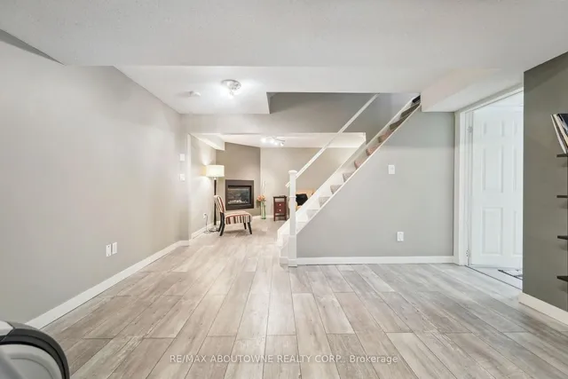 Additional image 24 of 1125 GRANDEUR Cres