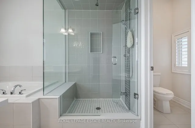 Additional image 29 of 29 Provost Tr