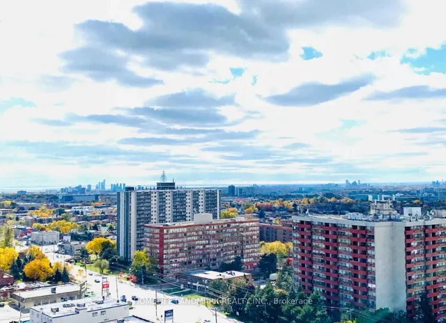 Additional image 3 of 800 Lawrence Ave Unit 1818