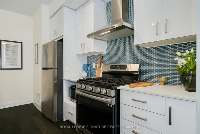 Additional image 8 of 1972 Victoria Park Ave Unit 27