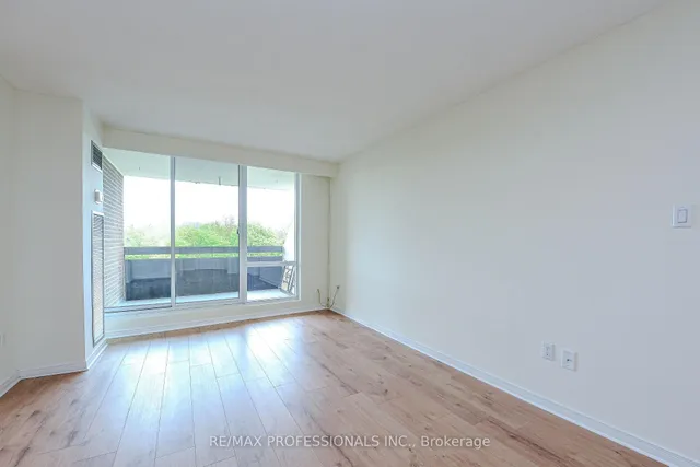 Additional image 22 of 362 The East Mall N/A Unit 302