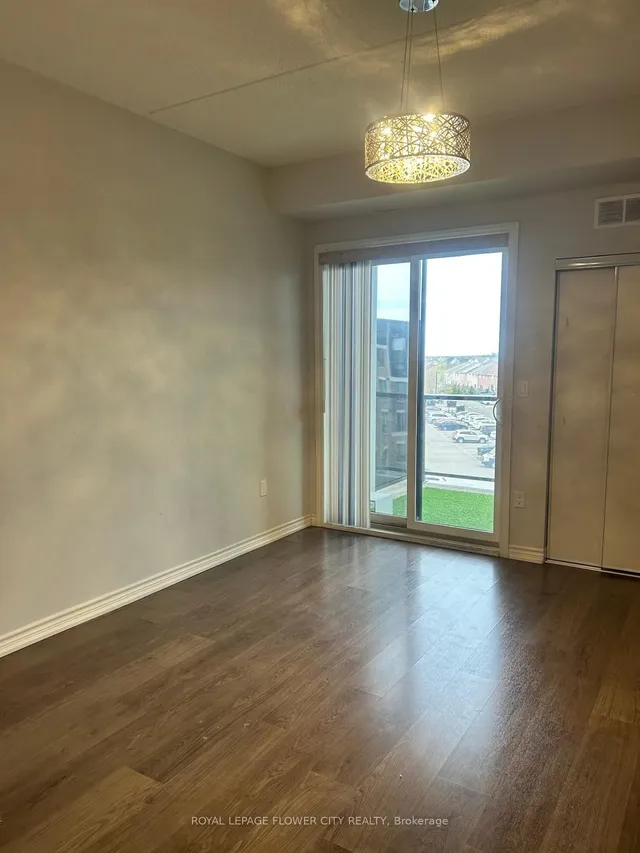 Additional image 3 of 630 Sauve St Unit 404