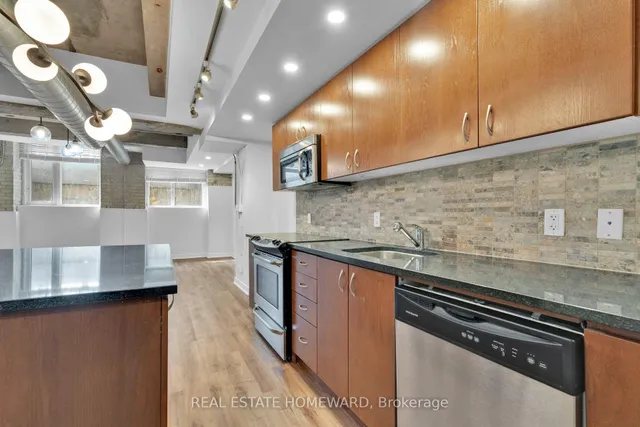 Additional image 15 of 201 Carlaw Ave Unit 128