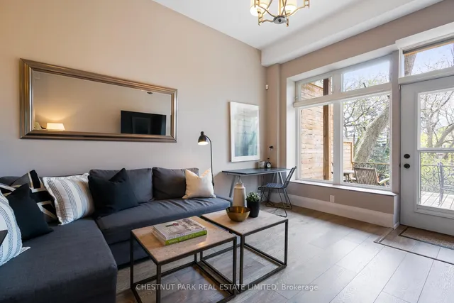 Additional image 35 of 61 Woodlawn Ave