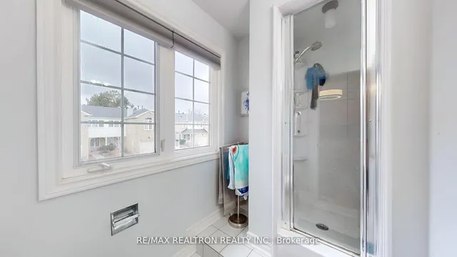 Additional image 26 of 68 Heathcliffe Sq