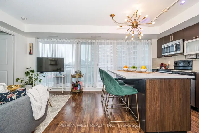 Additional image 4 of 100 Western Battery Rd Unit 1601