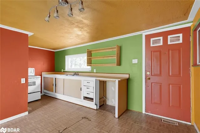 Additional image 9 of 9414 First Line Nassagweya