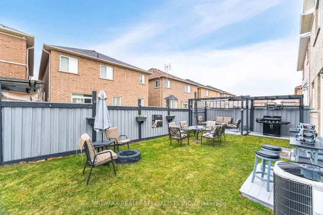 Additional image 43 of 383 Queen Mary Dr