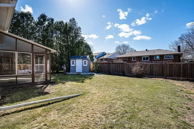 Additional image 45 of 157 LAURIER Ave