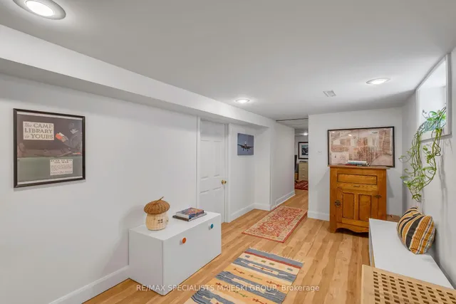 Additional image 32 of 78 Heman St