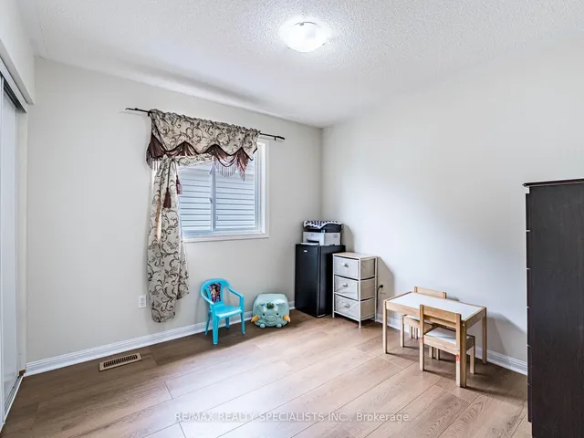 Additional image 24 of 18 Jessop Dr