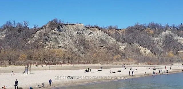 Additional image 29 of 72 Jeremiah Lane