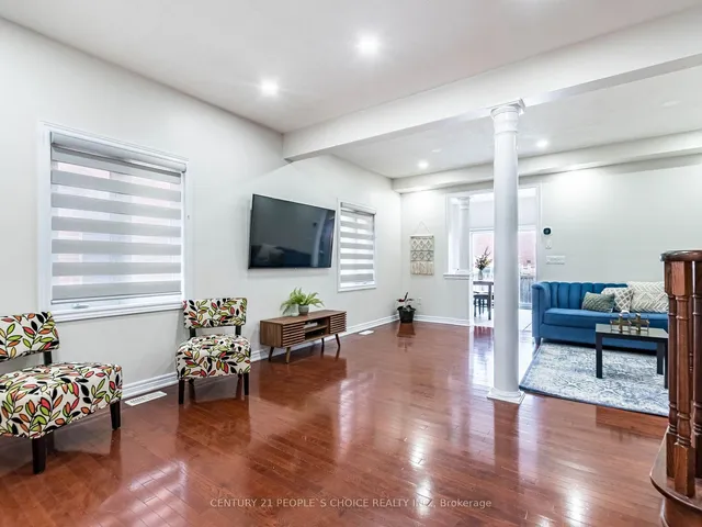 Additional image 5 of 74 Crystalview Cres