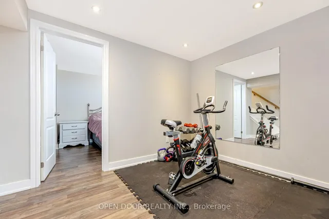 Additional image 31 of 221 Bussel Cres