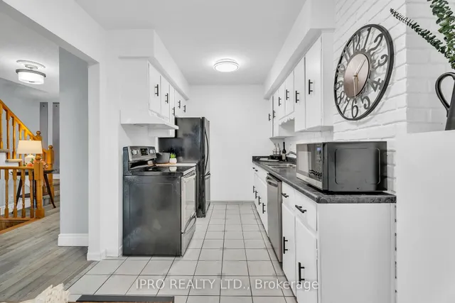 Additional image 11 of 40 Village Crt