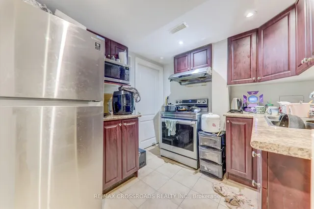 Additional image 19 of 19 Knotwood Cres