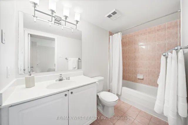 Additional image 11 of 954 King St Unit 510