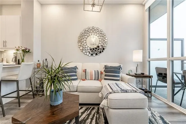 Additional image 24 of 60 Charles St Unit 2904