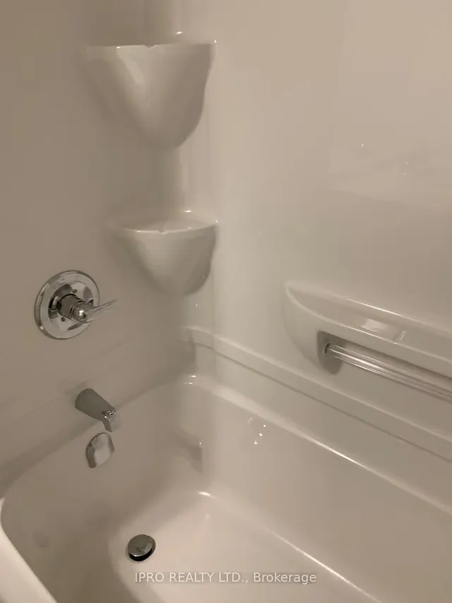 Additional image 20 of 610 Farmstead Dr Unit 515