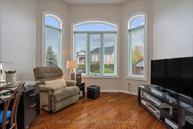 Additional image 23 of 2958 Singleton Common