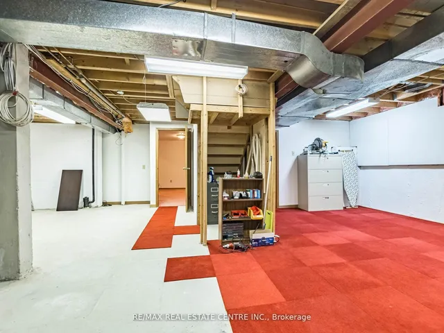 Additional image 41 of 34 Inverary Dr