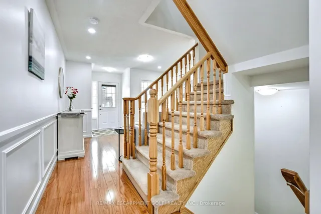 Additional image 7 of 4043 Gunby Cres