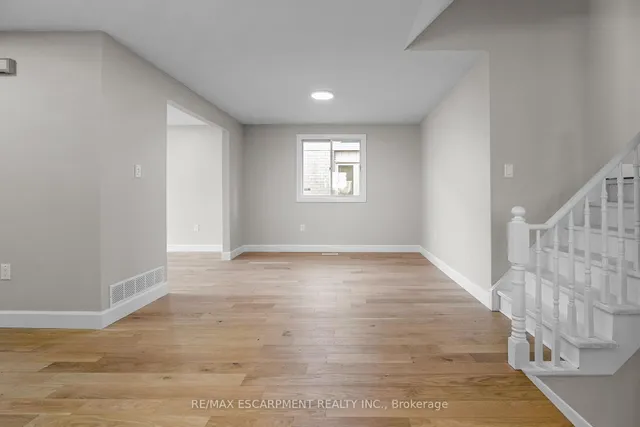 Additional image 11 of 6 Barbara Crt