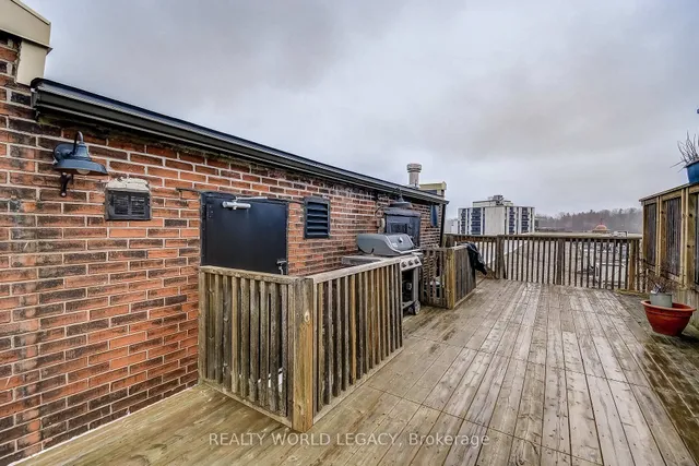 Additional image 41 of 50 Main St Unit 413