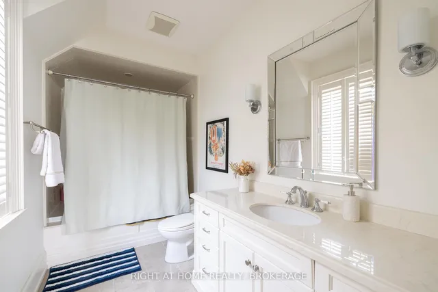 Additional image 26 of 179 Yonge Blvd