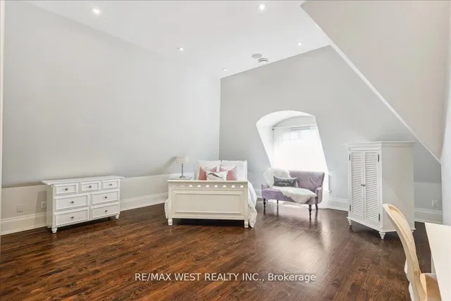 Additional image 18 of 56 Ravenscrest Dr