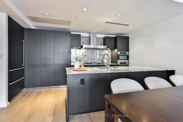 Additional image 8 of 180 University Ave Unit 3808