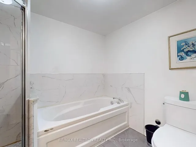 Additional image 25 of 101 Subway Cres Unit 912