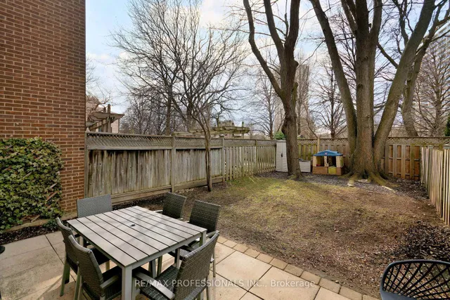 Additional image 30 of 24 Stoneham Rd