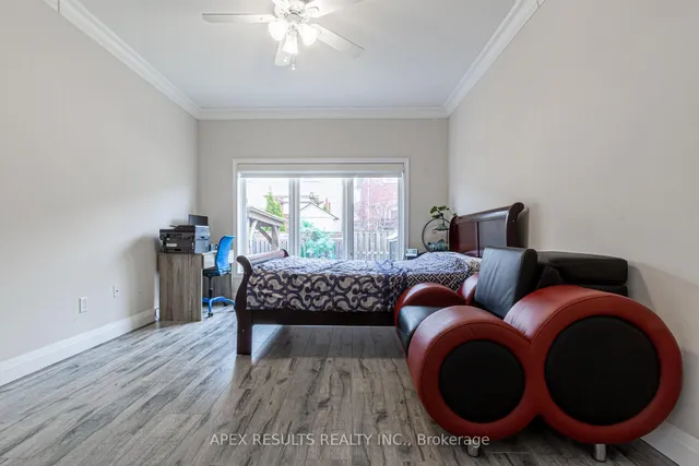 Additional image 16 of 97 Trafalgar Dr