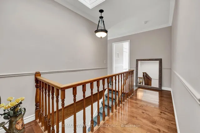 Additional image 19 of 10566 SECOND Line