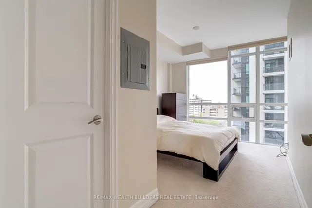 Additional image 12 of 500 St Clair Ave Unit 904