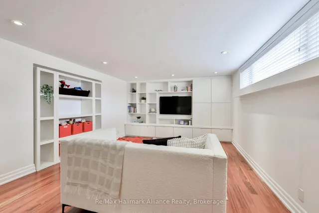 Additional image 28 of 2098 CONSTANCE Dr