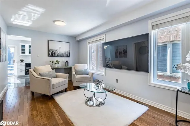 Additional image 4 of 450 Oaktree Cir