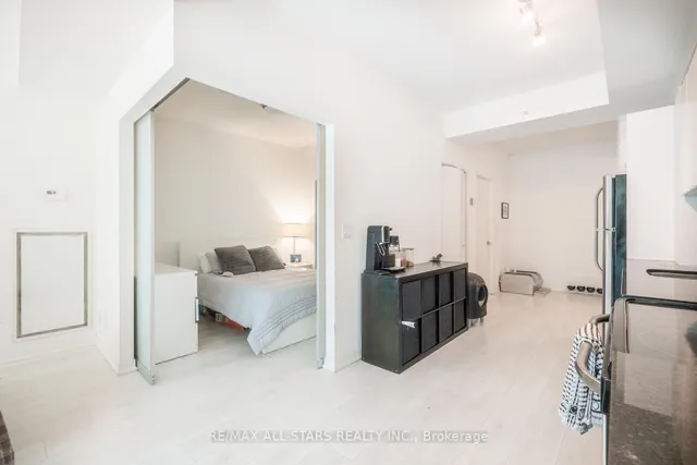 Additional image 8 of 150 East Liberty St Unit 605