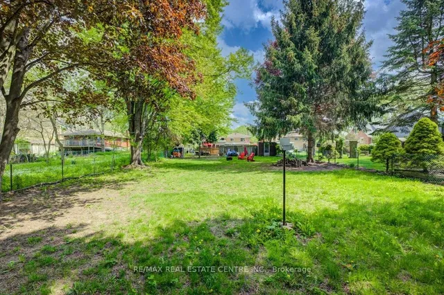 Additional image 47 of 248 Fergus Ave