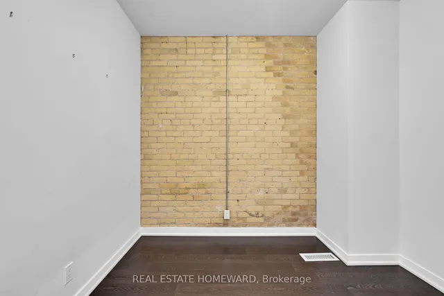 Additional image 8 of 201 Carlaw Ave Unit 128