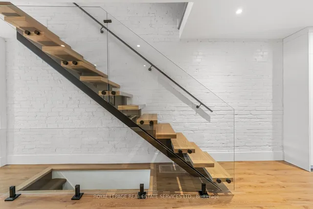 Additional image 19 of 719 St Clarens Ave