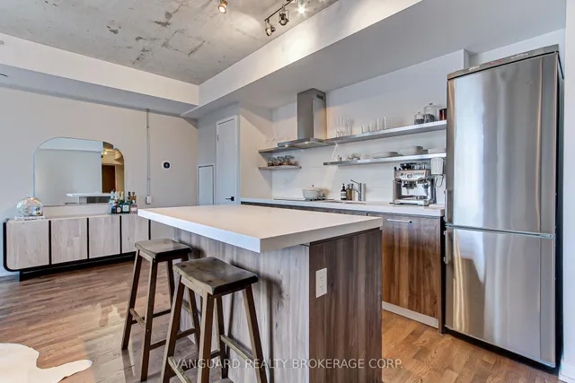 Additional image 14 of 560 King St Unit 516