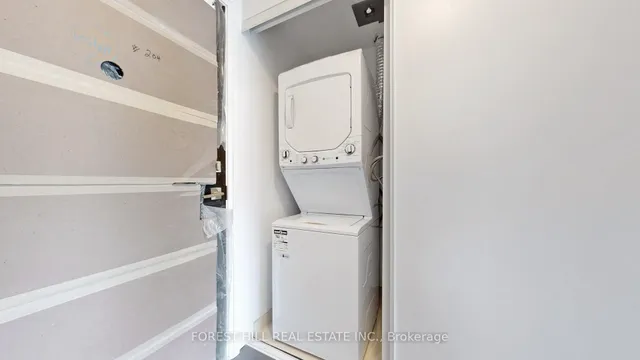 Additional image 21 of 4208 Dundas St Unit 305