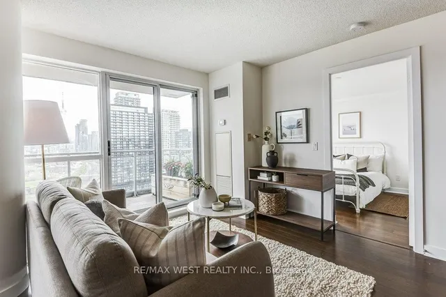 Additional image 11 of 80 Western Battery Rd Unit 2206