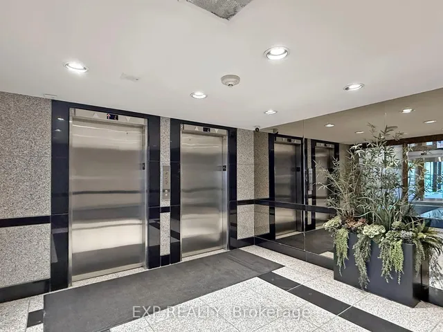 Additional image 8 of 914 Yonge St Unit 1709