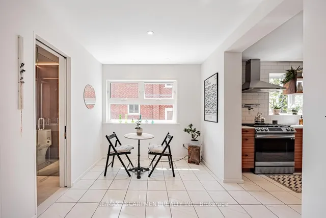 Additional image 13 of 35 Woodenhill Crt