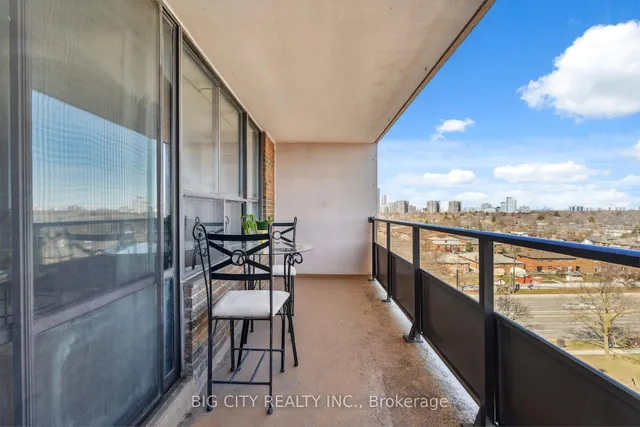 Additional image 16 of 2721 Victoria Park Ave Unit 901