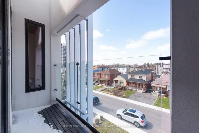 Additional image 23 of 33 Lanark Ave