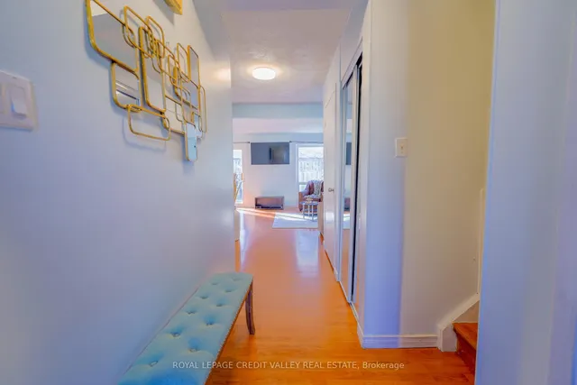 Additional image 6 of 8 Sandringham Crt